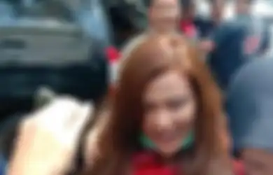 Selalu Pamer Harta, Kakak Rey Utami Ungkap Kondisi Kontras Keluarganya yang Hanya Buka Toko Kelontong