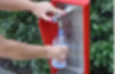 IPeduliTubuhmu: si Ulang Botol Plastik Kemasan Air Minum Memang Ramah Lingkungan, Tapi Sebaiknya Anda Hentikan Kebiasaan Itu Sekarang Juga