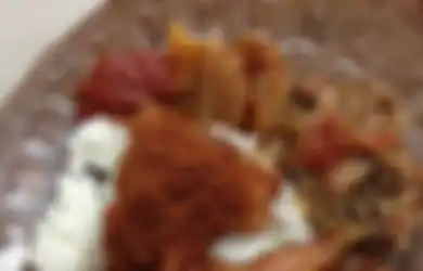 Hendak Pesan Minum Jelang Santap Makanan, Satu Keluarga Ini Malu Bukan Kepalang Lantaran Sambangi Rumah Warga yang Dikira Warung Makan: Pelayanannya Memang Terbaik