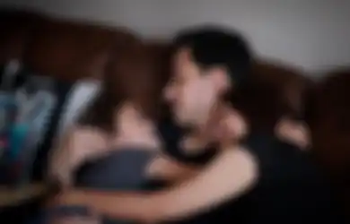 Pernah Diisukan Hamil Diluar Nikah, Artis yang Menikah dengan Berondong Ini Justru Selalu Terlihat Harmonis, Begini Isi Rumahnya!