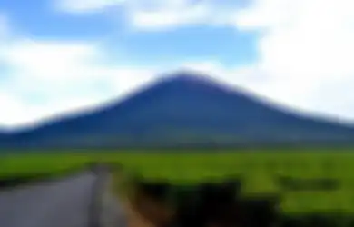 Gunung Ciremai Kebakaran, Foto-foto Warganet Bawa Kita Lihat Ciremai Lebih Dekat