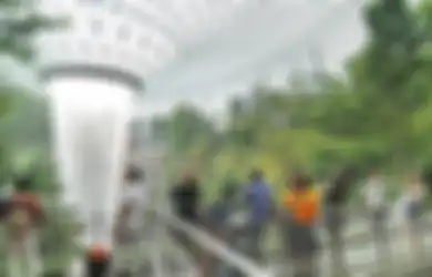 Beli Tiket Tapi Tak Ingin Terbang, 33 Orang Ditangkap di Bandara Changi Singapura, Alasannya antara Romantis dan Konyol!
