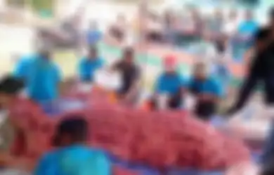 Ibu-ibu Satu Indonesia Salah Semua, Ternyata Daging Kurban Tidak Boleh Dibersihkan dengan Cara Ini, Atau Bisa Sebab Efek Mengerikan Ini