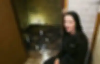 Pintu Misterius Ditemukan Tersembunyi di Balik Dinding dalam Gedung Berhantu, Saat Dibuka Isinya Mengerikan