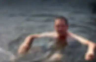 Berenang di Laut, Seorang Jurnalis Tiba-Tiba Tampak Kebingungan dan Hilang Ingatan Begitu Keluar dari Air, Ternyata Ini yang Terjadi