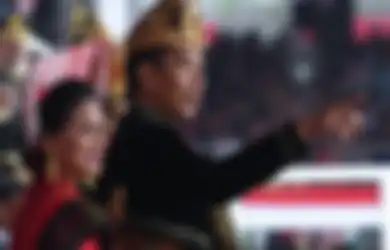 Upacara Bendera Dirgahayu Repbulik Indonesia ke-74, Jokowi Kenakan Simbol Kebudayaan Kebanggaan. Foto-Foto Ini Buktinya