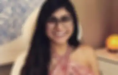 Pengakuan Mengejutkan Mia Khalifa, Ini Kisah Sebenarnya di Balik Film Dewasanya Mengenakan Hijab