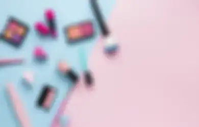 Tahun Baru Sebentar Lagi, Ini Dia 6 Tren Make Up Tahun 2021 yang Wajib Diketahui Agar Tak Ketinggalan, Intip Yuk!