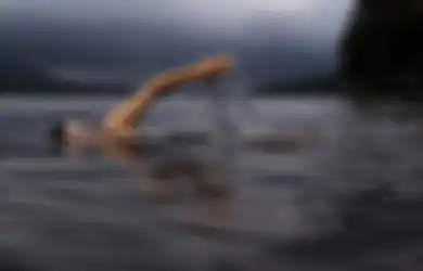 Hadapi Corona:  Dapatkah Terpapar Virus Corona Saat Berenang?