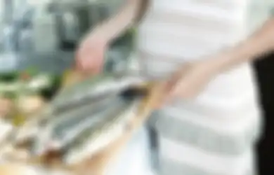Aman atau Tidakkah Makan Ikan Selama Kehamilan Termasuk Ikan Kalengan? Ini Jawabannya!