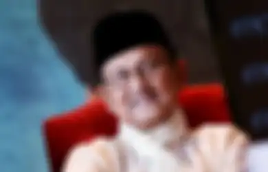Dikenal Sebagai Sosok yang Jenius, Rupanya Beginilah Didikan Orangtua BJ Habibie Sejak Kecil