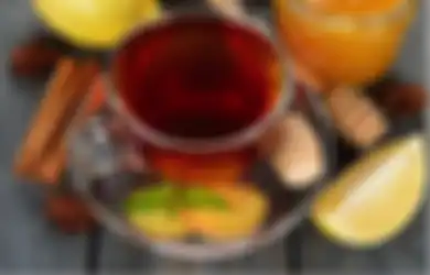 Atasi Stres di Tengah Pandemi dengan Minum Segelas Kunyit Lemon Madu, Cara Buatnya Praktis!