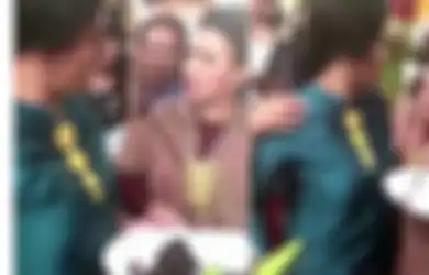 Viral di Internet, Ibu-ibu di Kondangan Berantem Rebutan Rendang