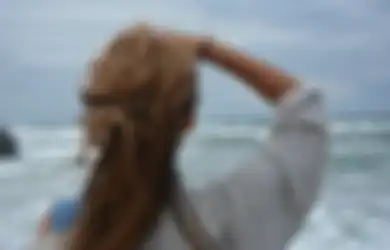 Pulang Liburan dari Luar Negeri, Wanita Ini Temukan Lubang-Lubang Kecil di Lengan Penuh Hewan Menggelikan Bersarang