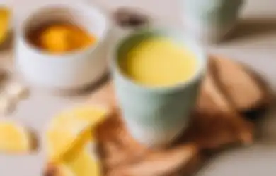 Tak Melulu Kopi, 4 Minuman Ini Juga Mampu Usir Kantuk dan Bikin Tubuh Lebih Sehat!