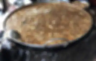 Ratusan Pengunjung Rela Antre Berjam-jam, Restoran Ini Ternyata Gunakan Bumbu Tak Lazim Selama 45 Tahun untuk Sup Dagingnya, Faktanya Mencengangkan