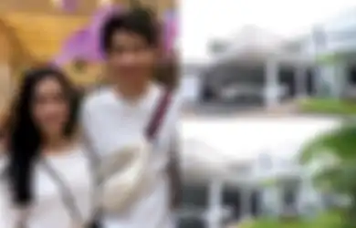 Iis Dahlia Bangun Rumah Mewah Seharga Rp 17 M Usai Dinkahi Pilot Tajir, Penampakan Kolam Renang Bergaya Tropis Miliknya Curi Perhatian!