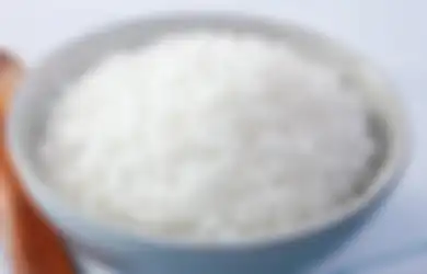 Jarang Diperhatikan, 4 Hal Sepele yang Kerap Dilakukan Ini Buat Nasi Cepat Bau dan Menguning, Apa Saja Ya?