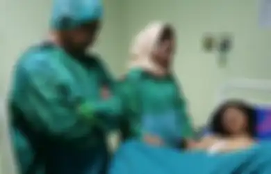 Kapolda Sulsel Angkat Mahasiswa yang Tertabrak Barracuda Saat Demo Jadi Anaknya, ‘Jadi Anak Saya Sampai Saya Meninggal’