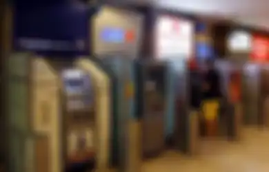 Permudah Hidup! Cara Gampang Top Up GoPay lewat ATM BCA, Mandiri, BRI, dan BNI