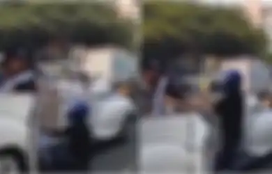 Seorang Pria Hentikan Mobil Mantan Kekasihnya yang Hendak Menikah, Kemudian Lakukan Hal Tak Terduga Ini
