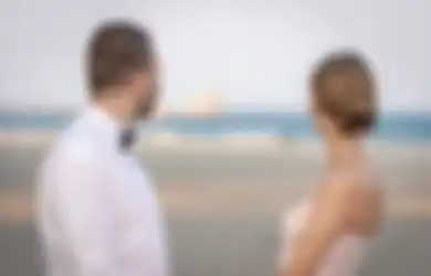 Niat Hati Rayakan Anniversary di Hotel Mewah Bersama Istri 22 Tahunnya, Pria Tua Ini Justru Temukan Fakta Mengerikan Saat Bangun Pagi, Ini yang Terjadi