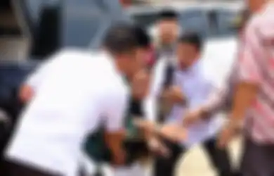 Wiranto Jadi Sasaran Penusukan karena Jadi 'Public Enemy'? Ini Kata Pakar Terorisme