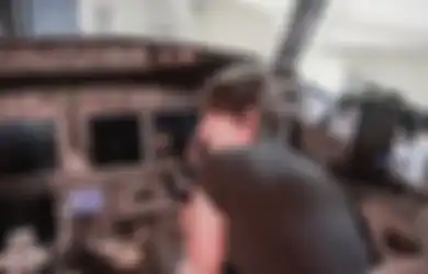 Bersama Selama 5 Tahun, Wanita Ini Mengaku Jatuh Cinta pada Pesawat Boeing 737-800 dan Ingin Menikahinya