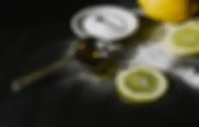 Buat Sendiri Masker Lemon dan Garam! Ampuh Hilangkan Jerawat dan Bintik-bintik Penuaan, Yuk Dicoba!