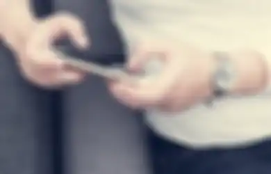 Apes! Terperdaya Kecantikan 'Wanita' di Facebook, Uang Rp141 Juta JY Melayang, Tak Disangka Inilah Sosok Sebenarnya Wanita Itu