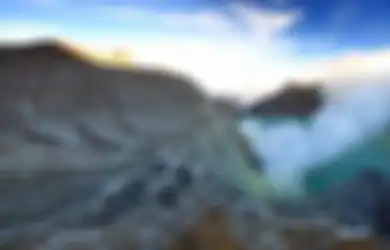 Gelombang Mirip Tsunami Setinggi 3 Meter di Kawah Ijen Tewaskan Satu Orang, Kenapa Bisa?