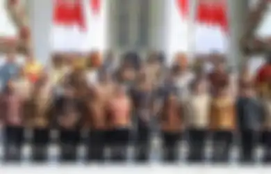Dua Kali Jadi Menteri, Sosok Ini Masih Saja Pakai Ponsel 'Jadul', Kirim - Terima Pesan Masih Pakai SMS