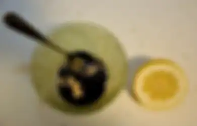 Mau Kurangi Minyak di Wajah? Yuk Bikin Sendiri Masker Campuran Kopi dan Lemon, Ini Caranya!