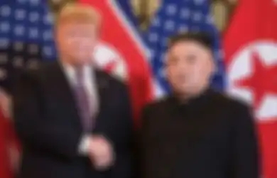 Ketika Kim Jong Un Siap Pencet Tombol Nuklir yang Ada di Bawah Mejanya, Donald Trump: Tombol Nuklir Saya Lebih Besar!