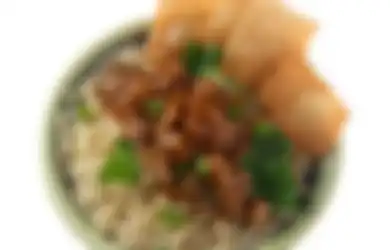 Begini Rupanya Cara Masak Mi Ayam Enak Seperti Buatan Pedagang Kaki Lima atau Restoran China, Cuma Butuh Lima Langkah Saja Kok!