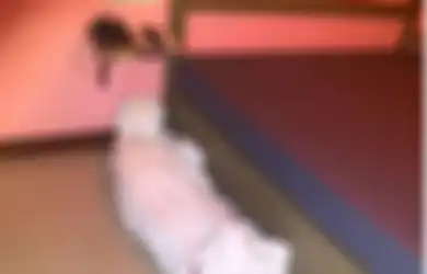 Temukan 'Pocong' Berlumuran Darah di Kamar Hotel yang Ditinggalkan Tamu, 'Housekeeper' Segera Lapor Polisi, Tapi Justru Berakhir Memalukan