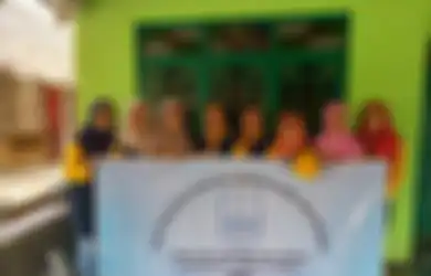 Aplikasi Online Ala Bank Sampah Amanah di Kampung Sayur Organik di Kota Solo