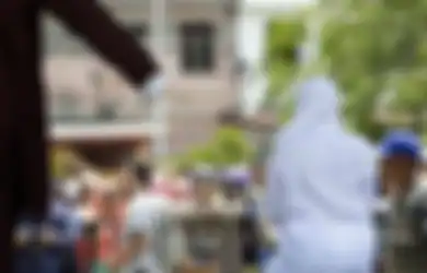Lakukan Zina dengan Dua Pria Sekaligus, Perempuan di Aceh Terima Hukuman Cambuk 200 Kali dan Kondisi Fisiknya Jadi Tontonan