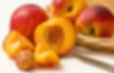 10 Manfaat Hebat dari Buah Nectarine, Salah Satunya Cegah Kanker, Tapi Lubang nectarine Mengandung Sianida