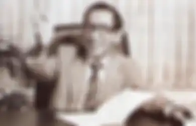 Ternyata, Selama Satu Tahun Ibu Tien Soeharto Pernah 'Nyuekin' Ayah Prabowo Subianto, Tender yang Kelak Bikin Tommy jadi 'Musuh Rakyat' Pemicunya