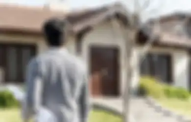Ngaku Tersiksa dengan Sikap Sang Istri yang Memperlakukannya Seperti Budak, Aktor Lawas Ini Pilih Cerai dan Nikahi Gadis 15 Tahun Lebih Muda