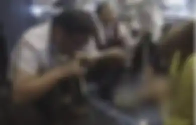 Kondisi Darurat, Dokter Ini Nekat Sedot 800 ml Urin Penumpang Pesawat, Jika Tidak Dilakukan Hal Ektrem Ini Akan Terjadi pada Orang Itu