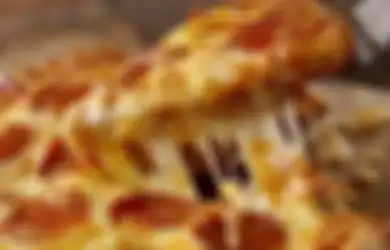 Wanita Ini Pesan Pizza Lewat 911 untuk Selamatkan Nyawa Ibunya, Lihat Cara Cerdasnya dalam Memberi Kode untuk Memberi Tahu Polisi