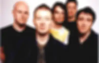 Radiohead Rilis Video Klip Single Bernuansa Folk-Pop 'Follow Me Around'