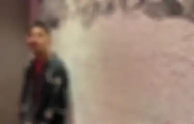 Lewat 'Alibi', Adrian Khalif Nyoba Buat Ngelepasin Rindu yang Menggebu