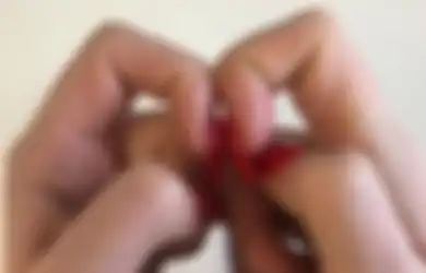 Cobalah Peragakan Jari Anda Seperti Ini, Konon Anda Bisa Mengetahui Peringatan Dini Kanker Paru-paru