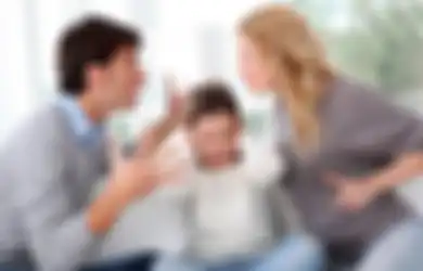 Kasus Anak Lompat dari Lantai 39 Karena Tak Tahan Dengar Pertengkaran Orangtuanya: Ini 5 Dampak Negatif Jika Orangtua Bertengkar di Depan Anak