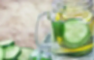 Perut Rata Bukan Cuma Impian, Ikuti Resep Minuman Mentimun Ini!