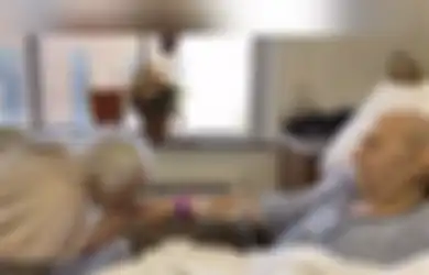 Kisah yang Mengharukan, ‘Ayah Menunggu Ibu Pergi Duluan’ Seorang Suami Meninggal Satu Hari Setelah Istrinya