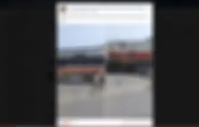 Foto Anak Kecil Tutup Perlintasan Kereta Api dengan Tali Rafia Jadi Viral, Ini Penjelasan PT KAI